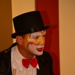 goochelaar met clown look